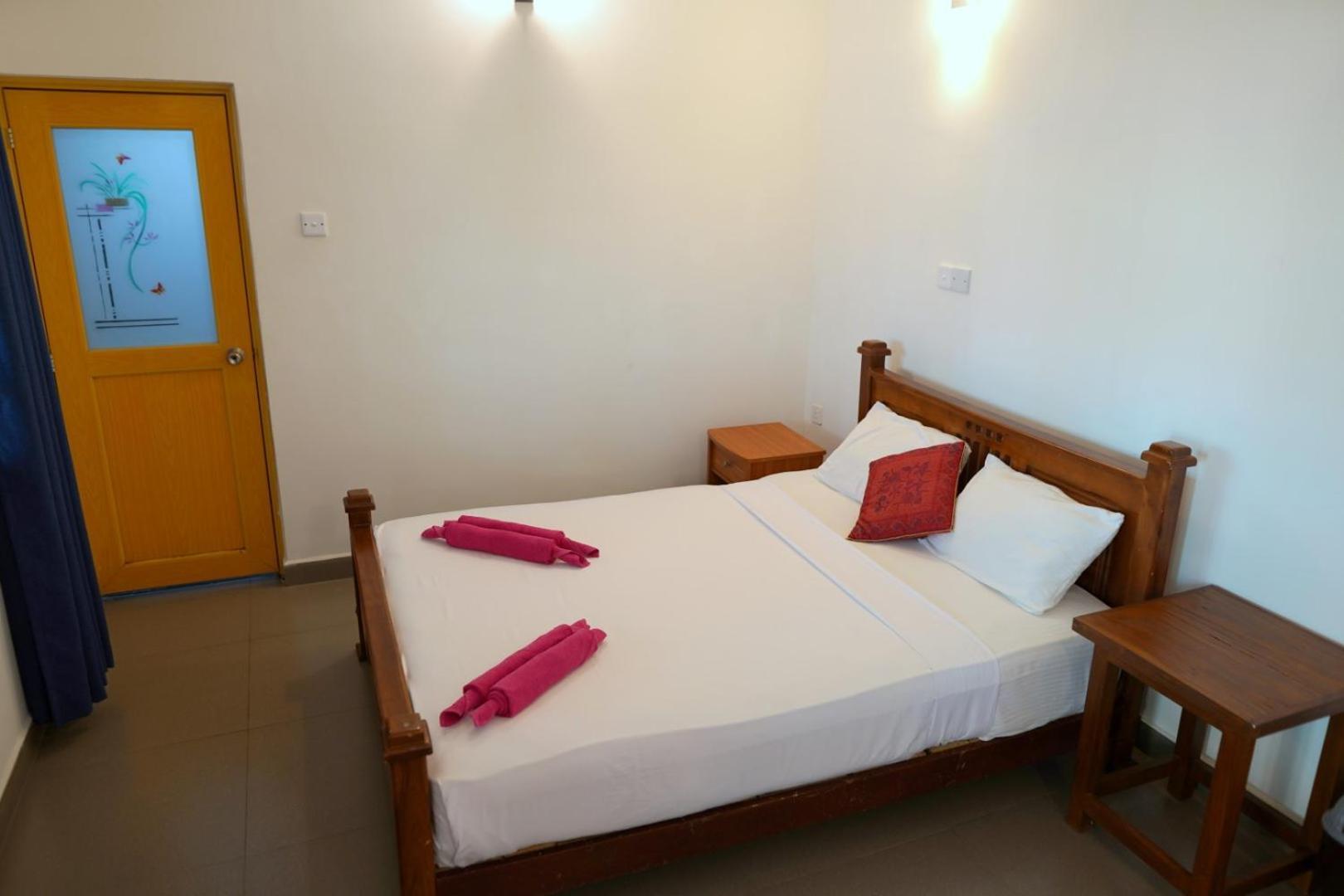 Pub Ceylon Hostel Ella Buitenkant foto